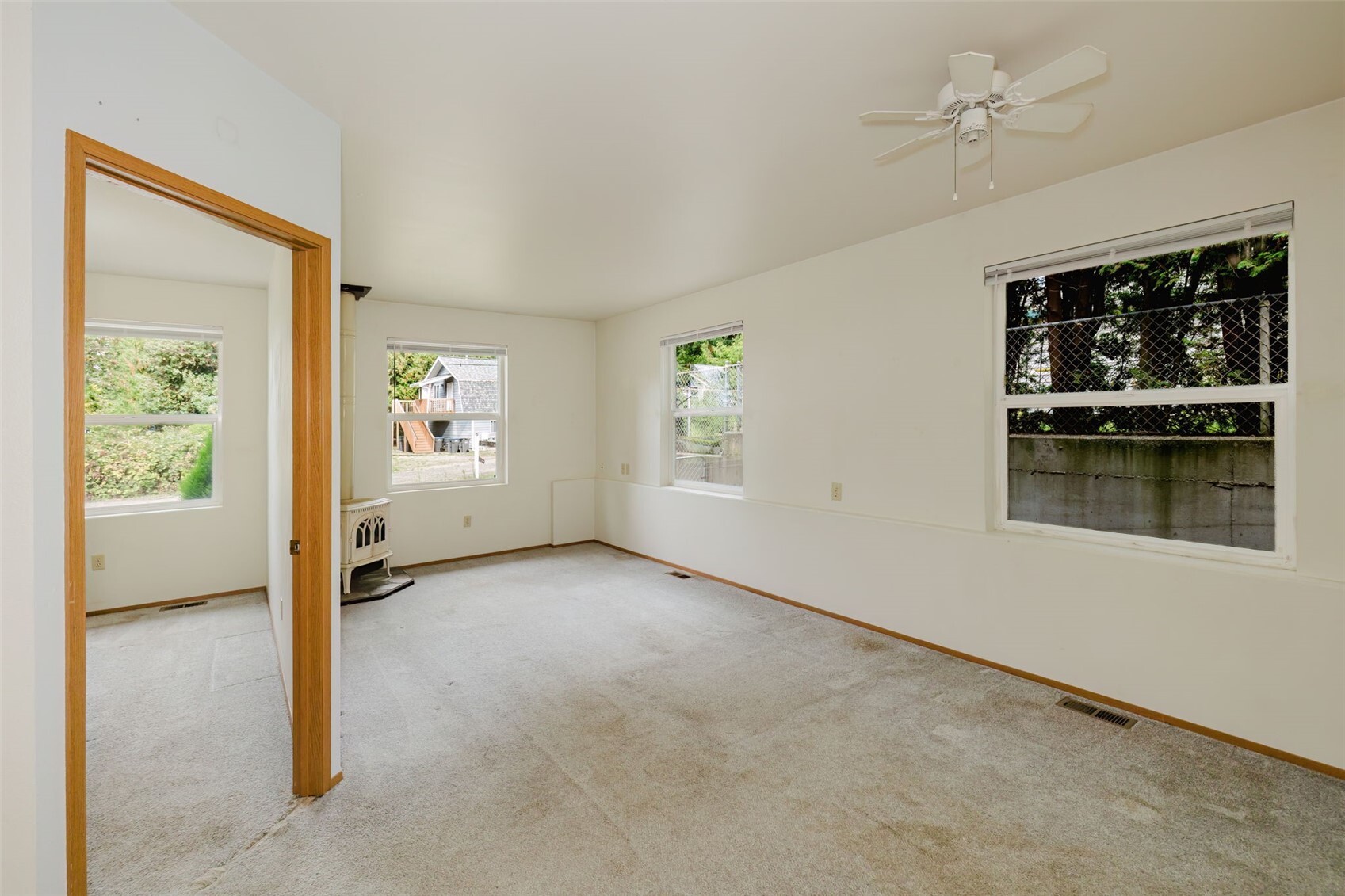 1356 Russell Avenue Property Photo 8