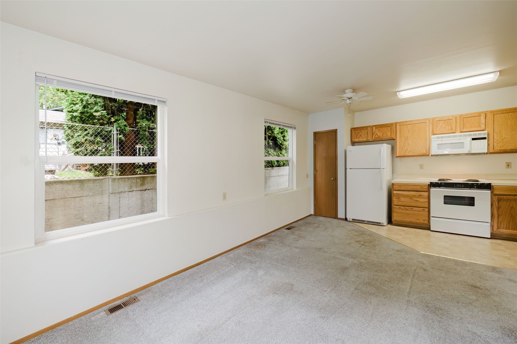 1356 Russell Avenue Property Photo 10