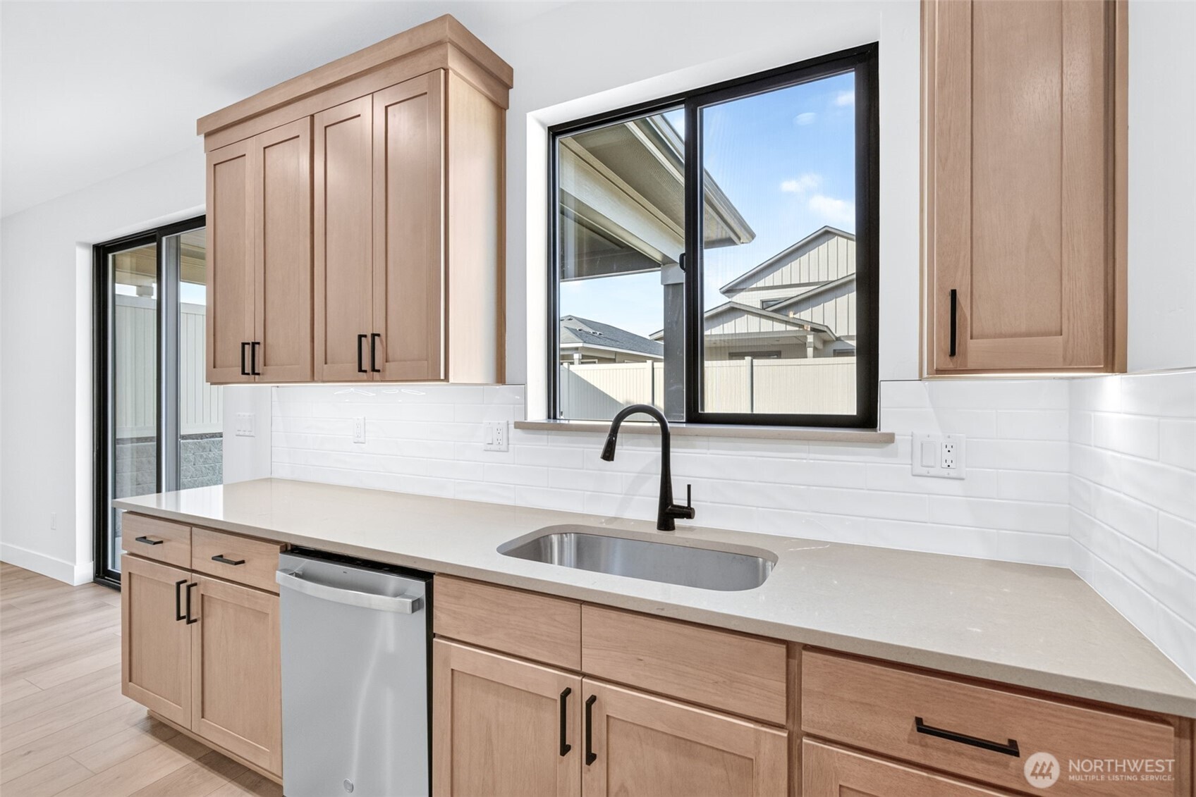 563 S Oasis Loop Property Photo 12