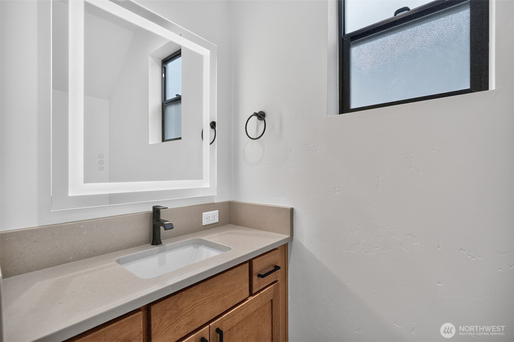 563 S Oasis Loop Property Photo 17