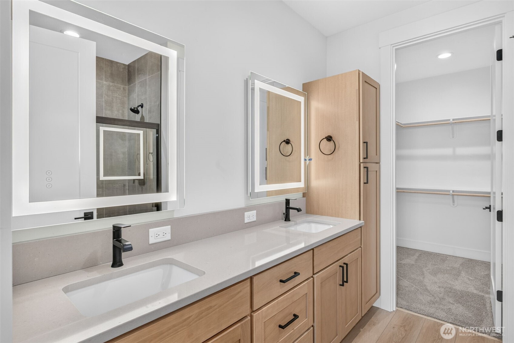 563 S Oasis Loop Property Photo 19