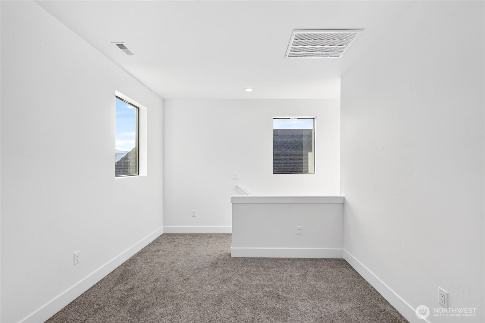 563 S Oasis Loop Property Photo 23