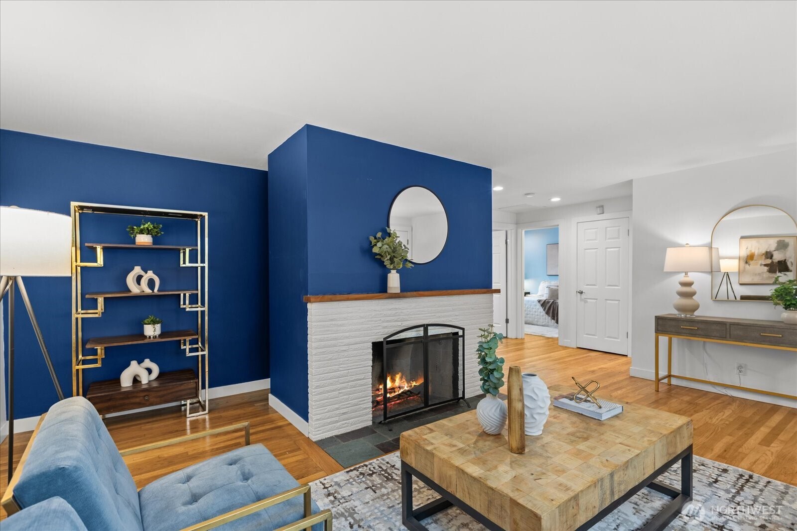 19112 3rd Avenue Property Photo 6