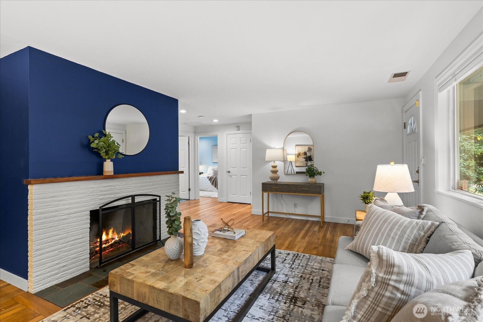 19112 3rd Avenue Property Photo 7