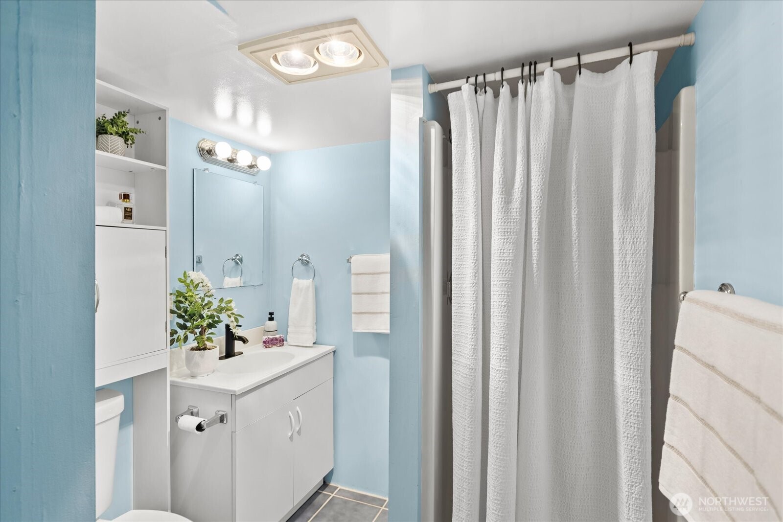19112 3rd Avenue Property Photo 16