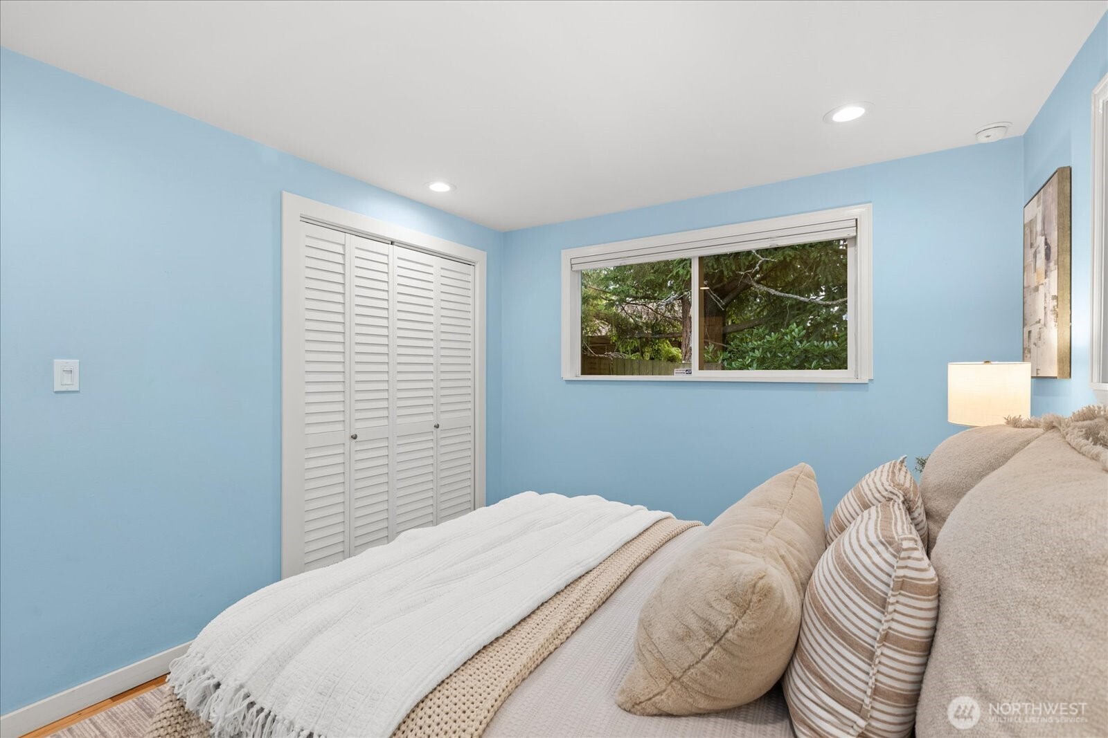 19112 3rd Avenue Property Photo 18