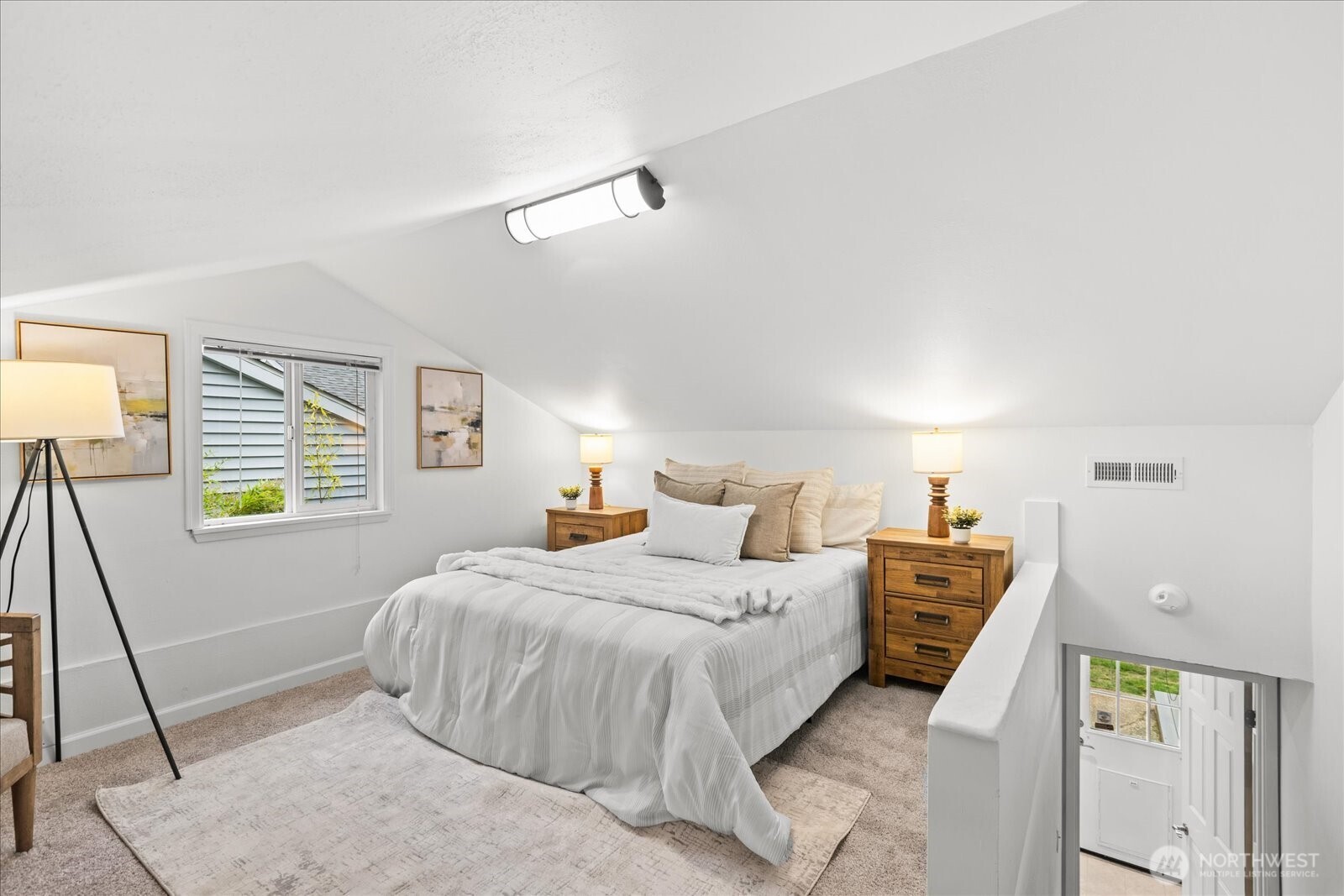 19112 3rd Avenue Property Photo 22