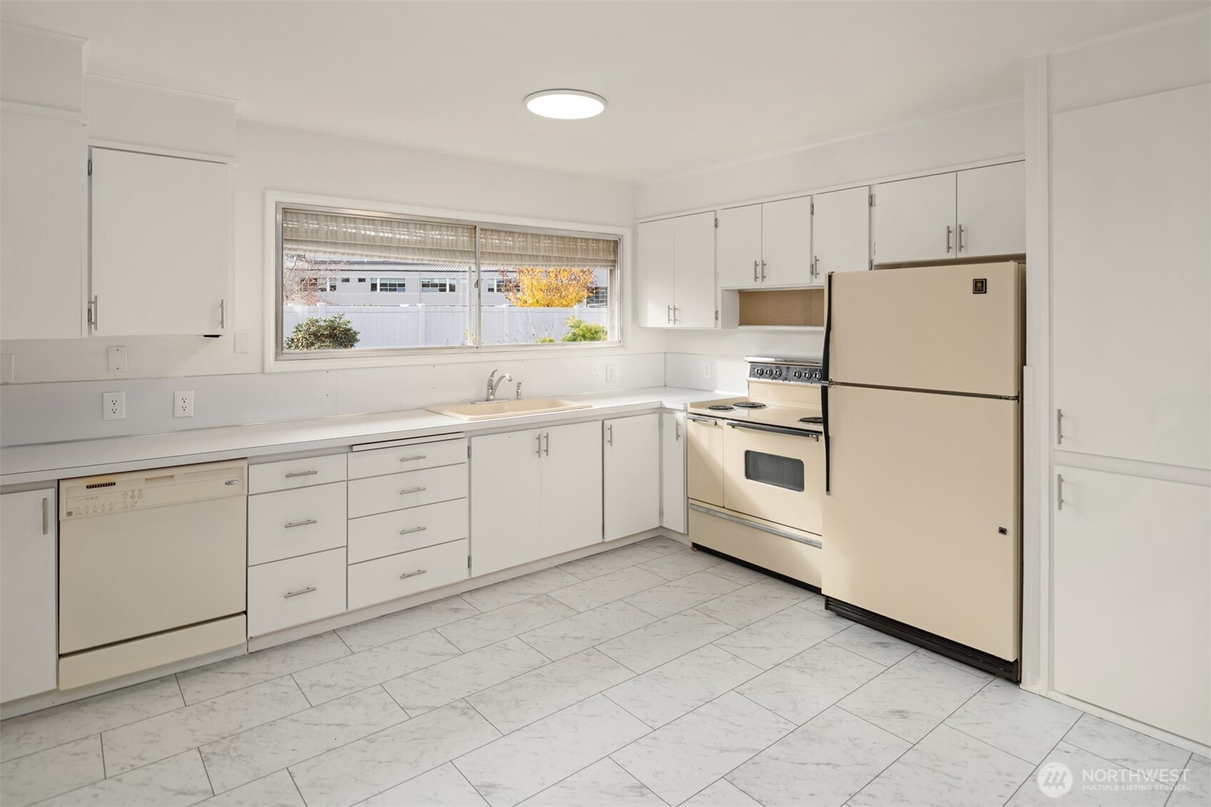 1032 16th Street Property Photo 5