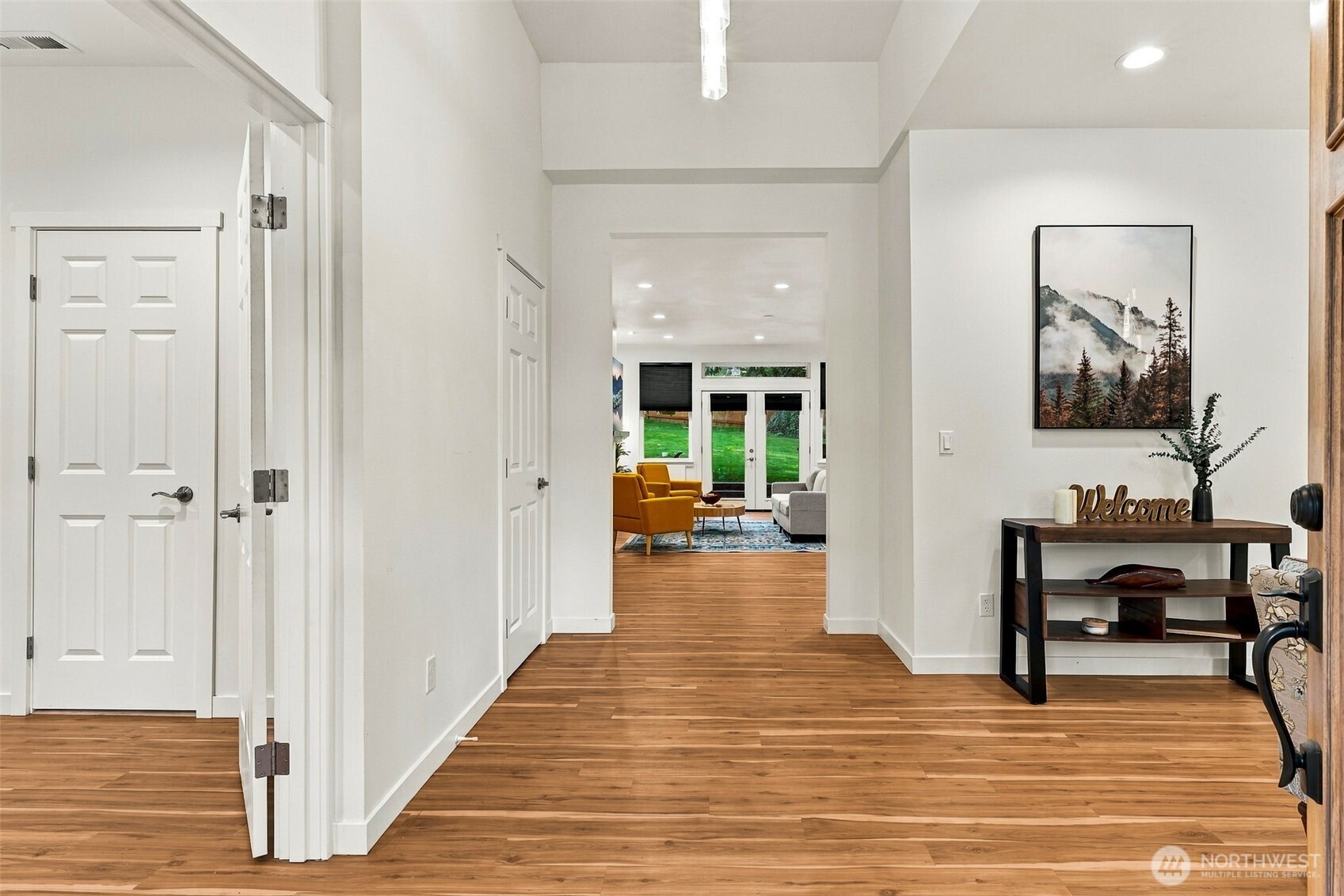 3947 Olympic Court Property Photo 3