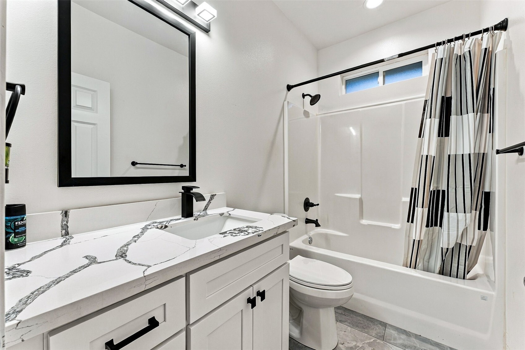 3947 Olympic Court Property Photo 23