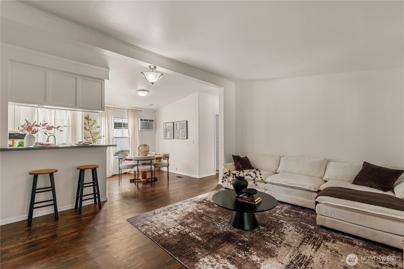 1644 8th Street Property Photo 4