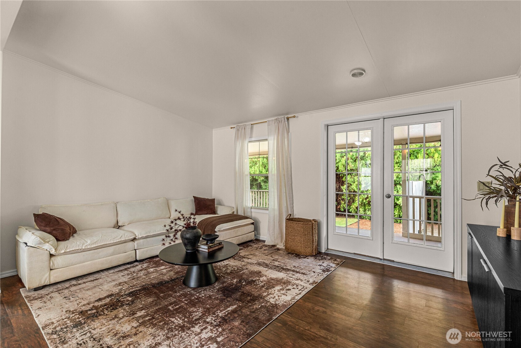 1644 8th Street Property Photo 9