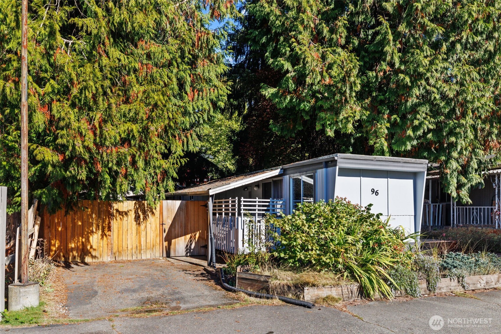 10515 Woodinville Drive 96 Property Photo 2
