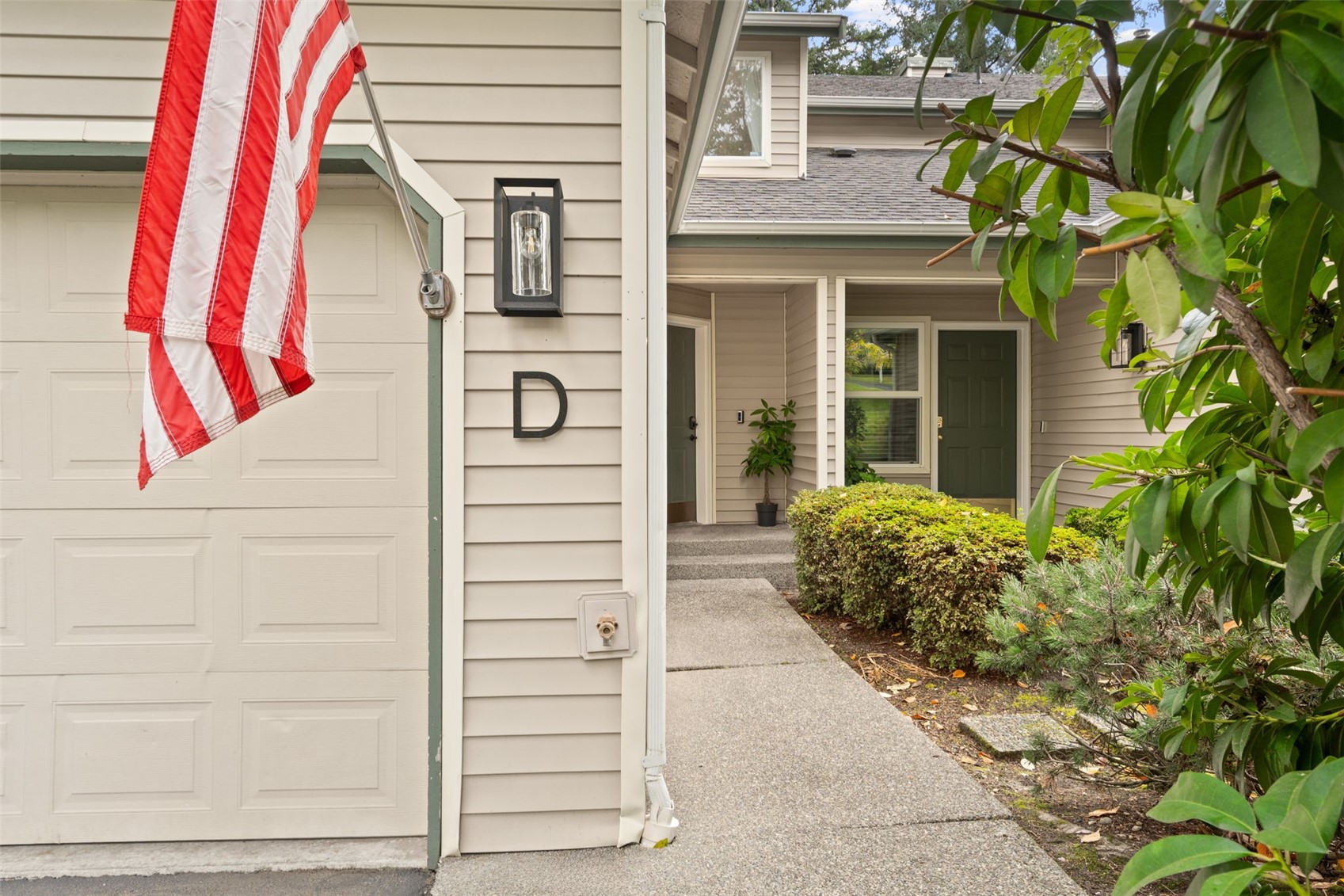 1707 31st Street Ct D Property Photo 2