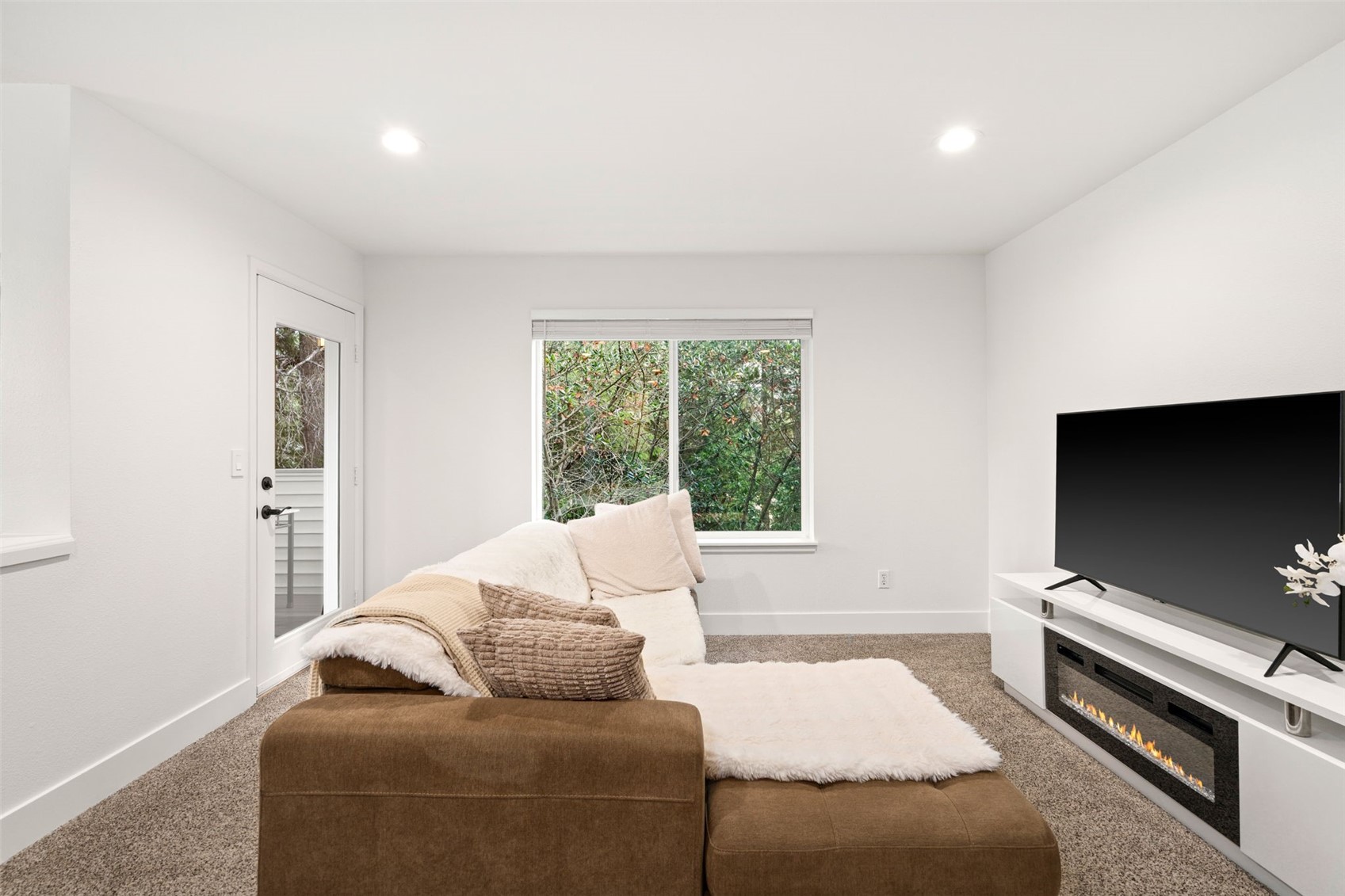 1707 31st Street Ct D Property Photo 10