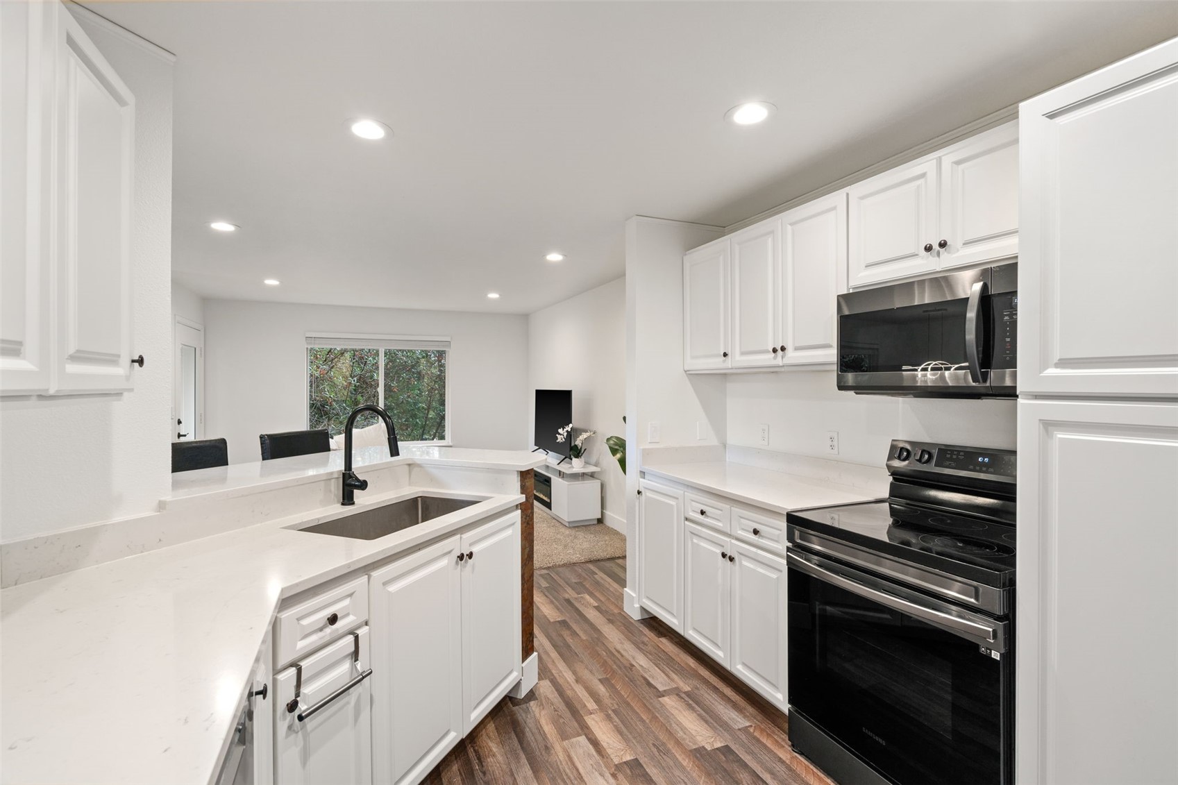 1707 31st Street Ct D Property Photo 15