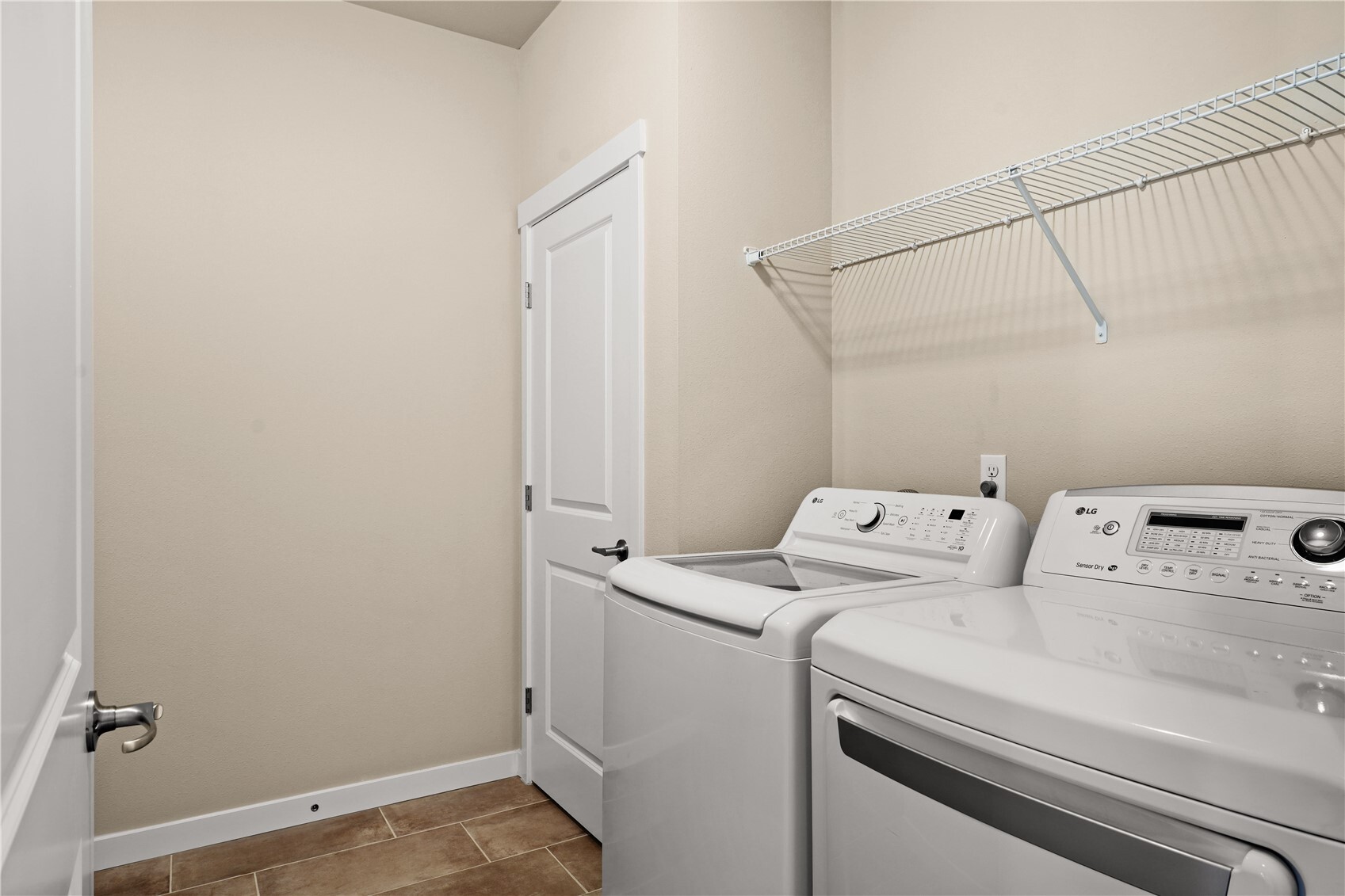 11475 Cartier Lane Property Photo 17