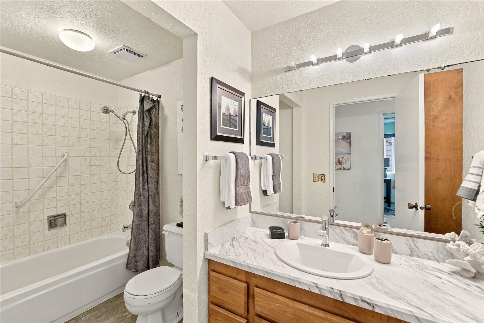 9526 4th Avenue Property Photo 19