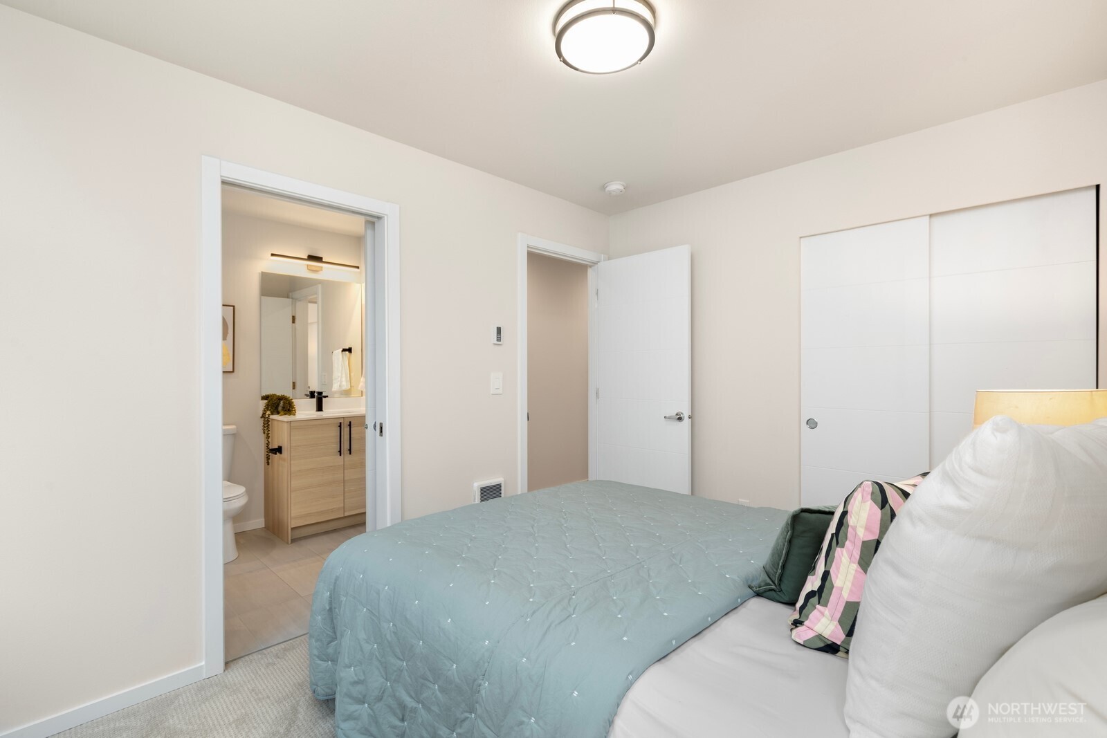 8370 Loyal Way C Property Photo 15