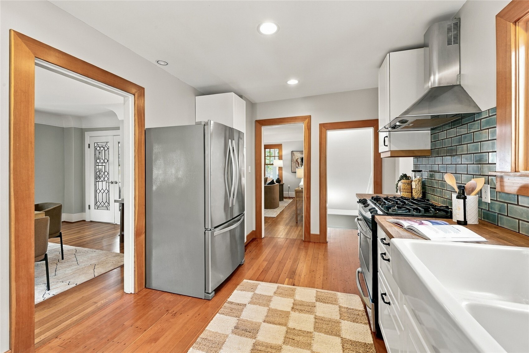 4237 2nd Avenue Property Photo 11