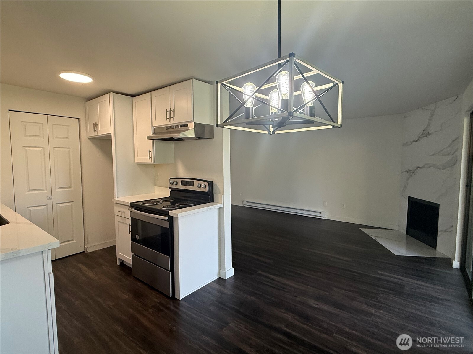 2020 Grant Avenue J102 Property Photo 4