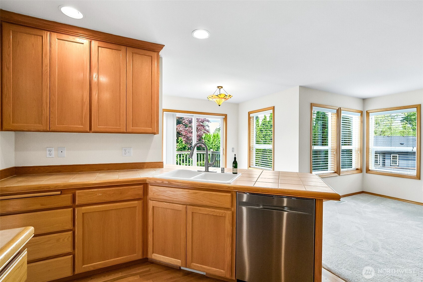 18410 11th Drive Property Photo 6
