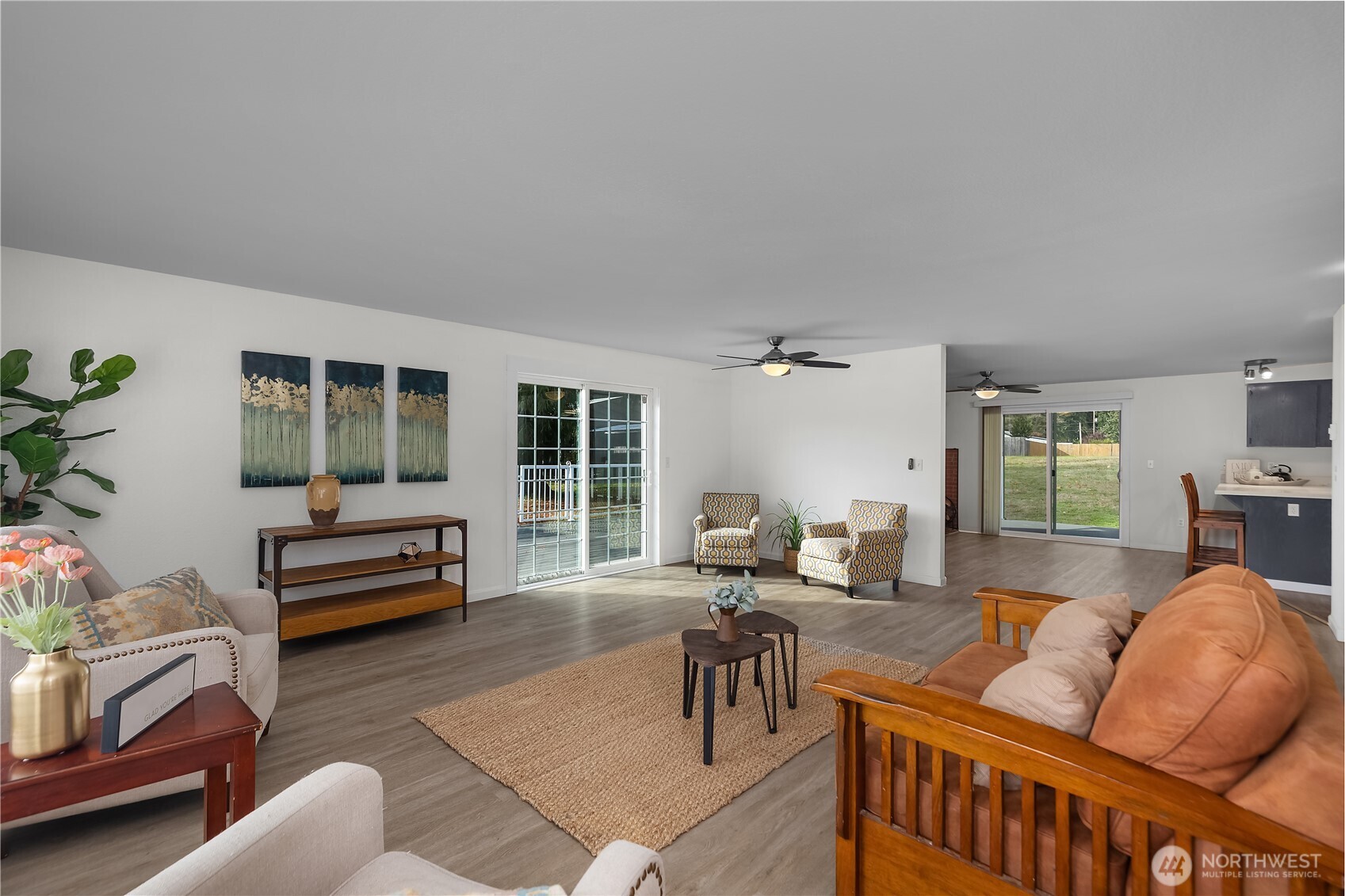 221 E Deer Creek Road Property Photo 6