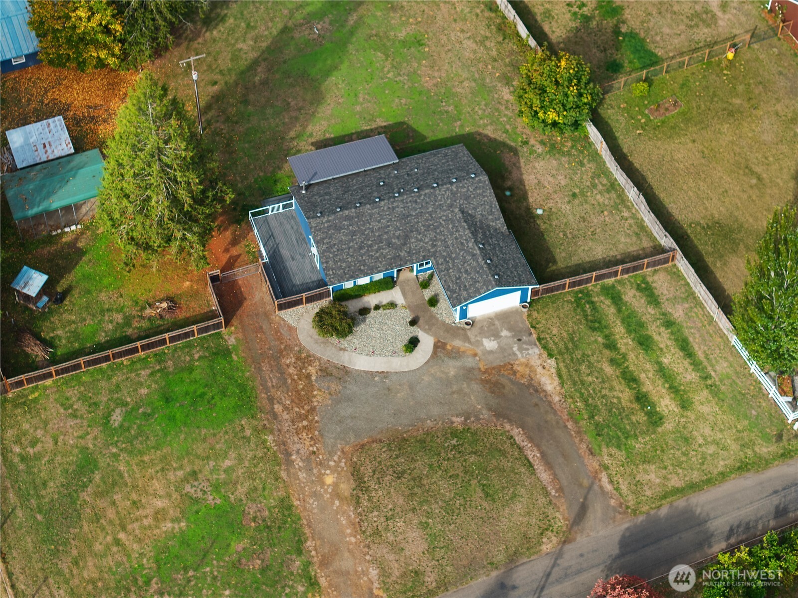 221 E Deer Creek Road Property Photo 34