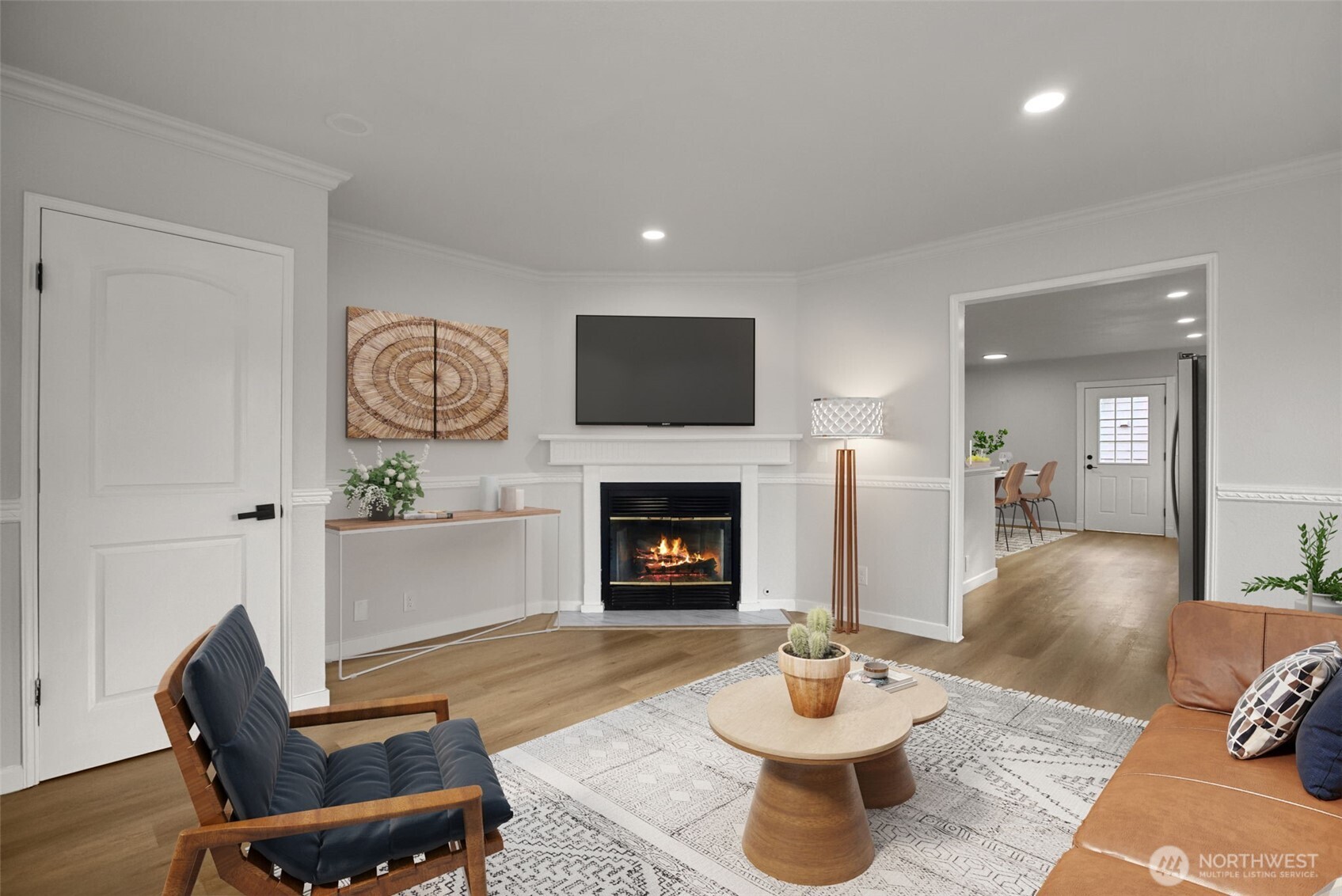 1803 Harding Street Property Photo 4