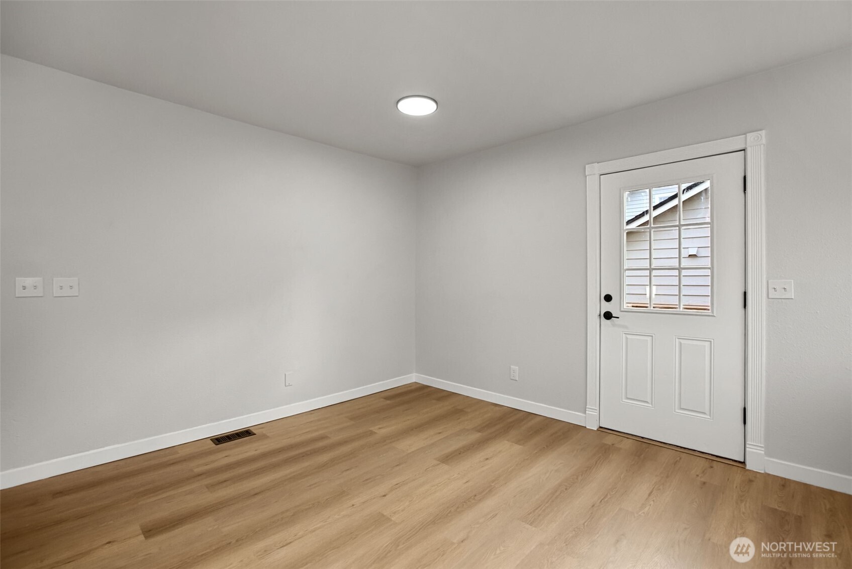 1803 Harding Street Property Photo 26