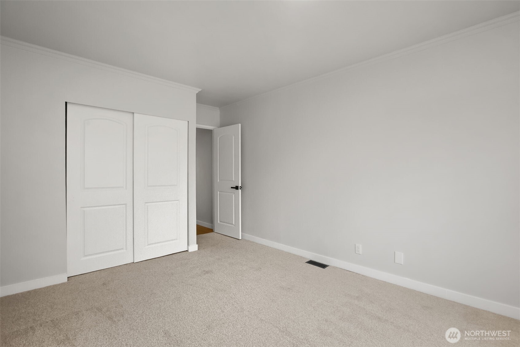 1803 Harding Street Property Photo 31