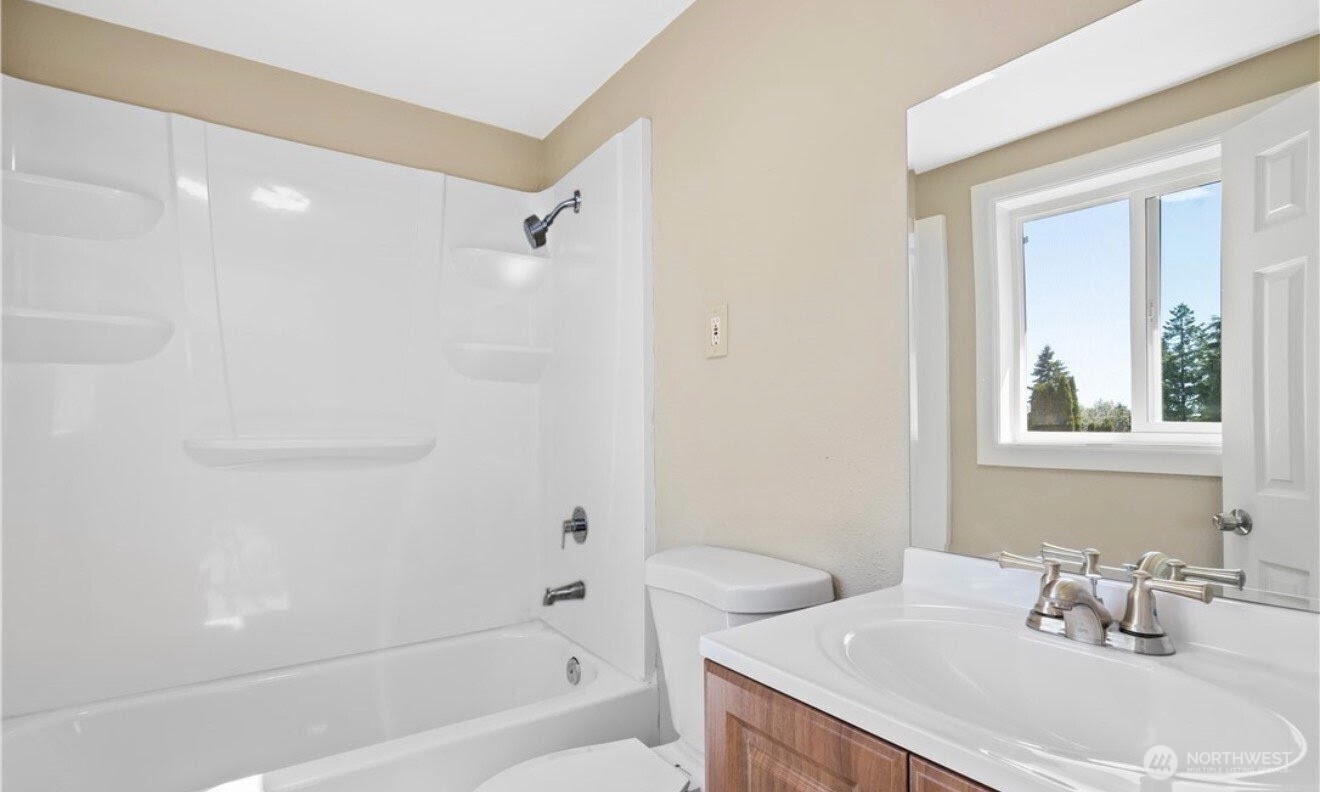 20225 108th Avenue Property Photo 9