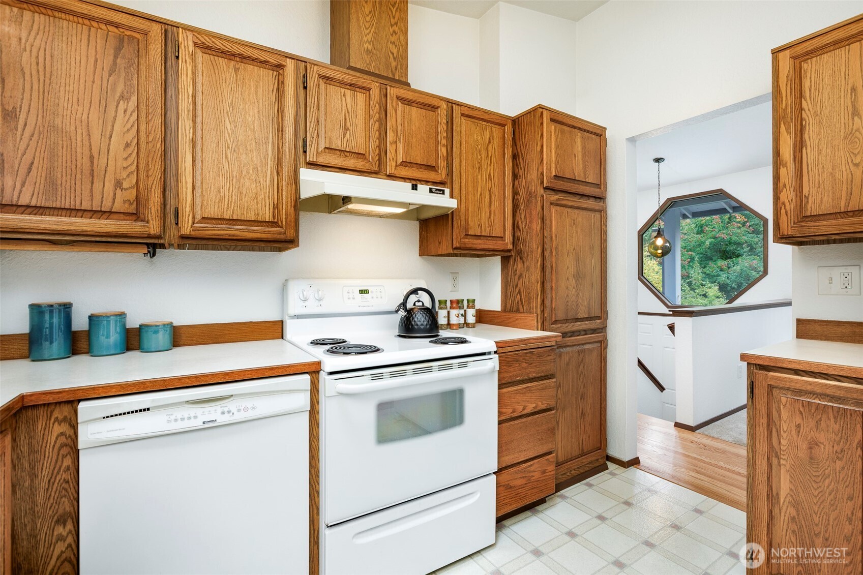 23010 39th Avenue Property Photo 7
