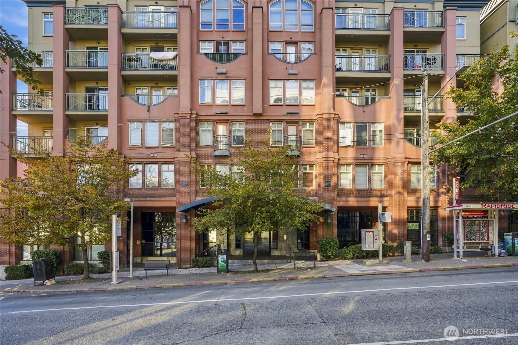 123 Queen Anne Avenue 408 Property Photo 2