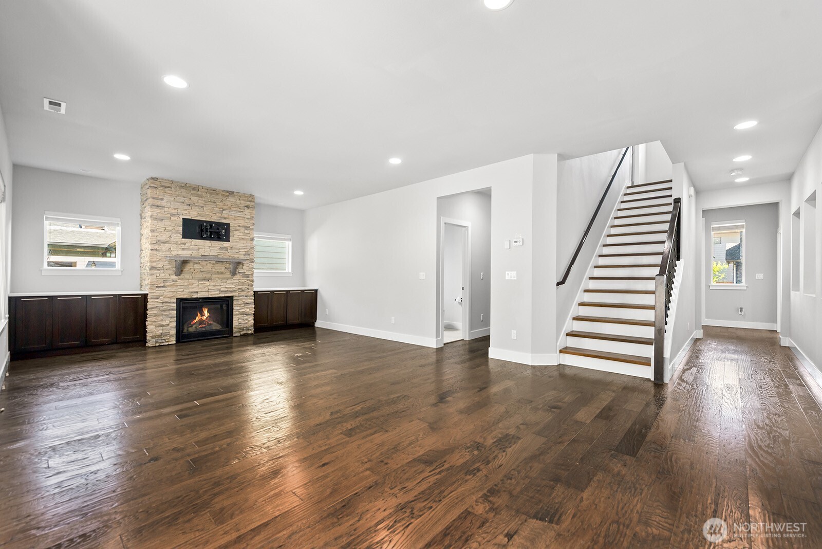15516 8th Avenue Property Photo 9