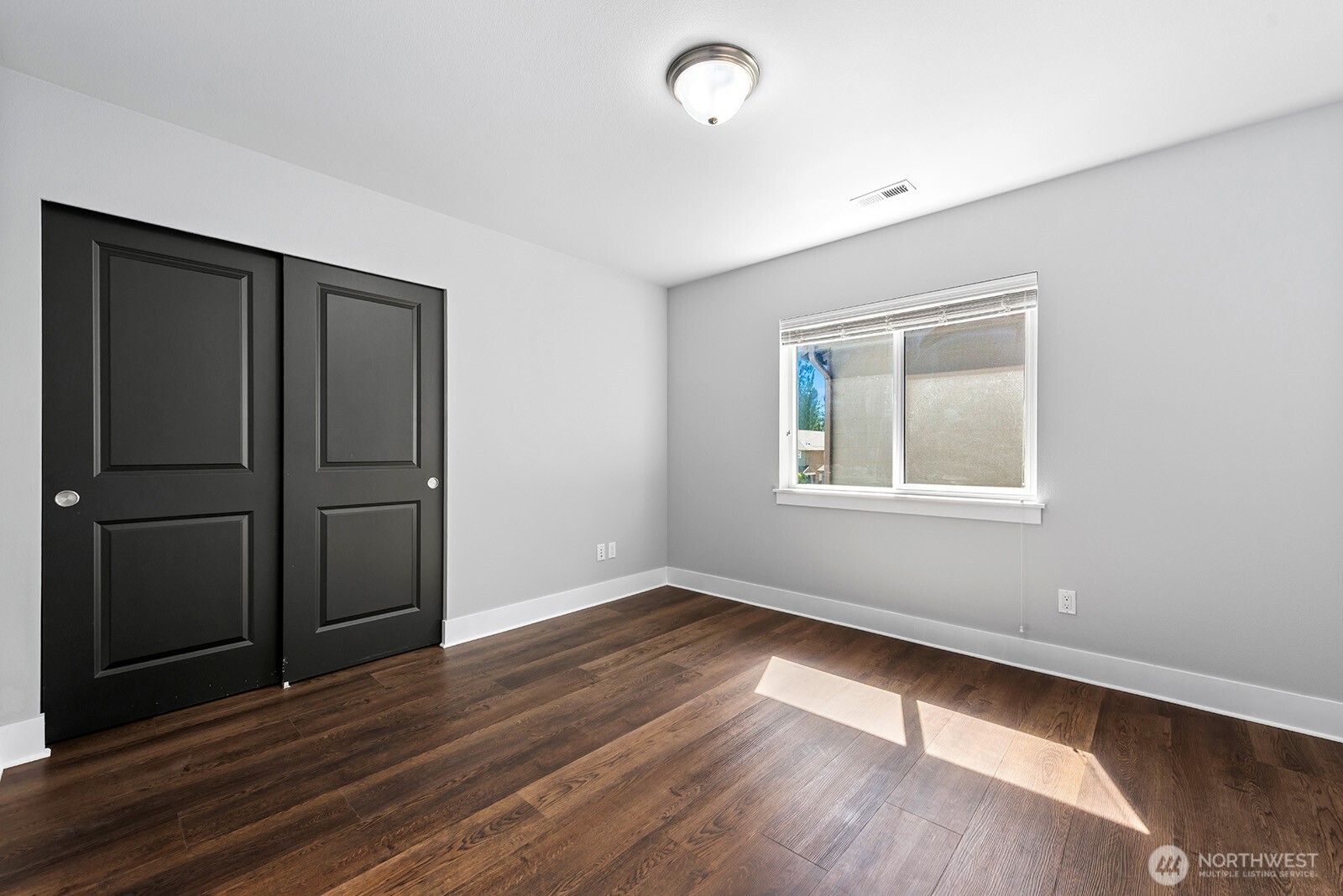 15516 8th Avenue Property Photo 17