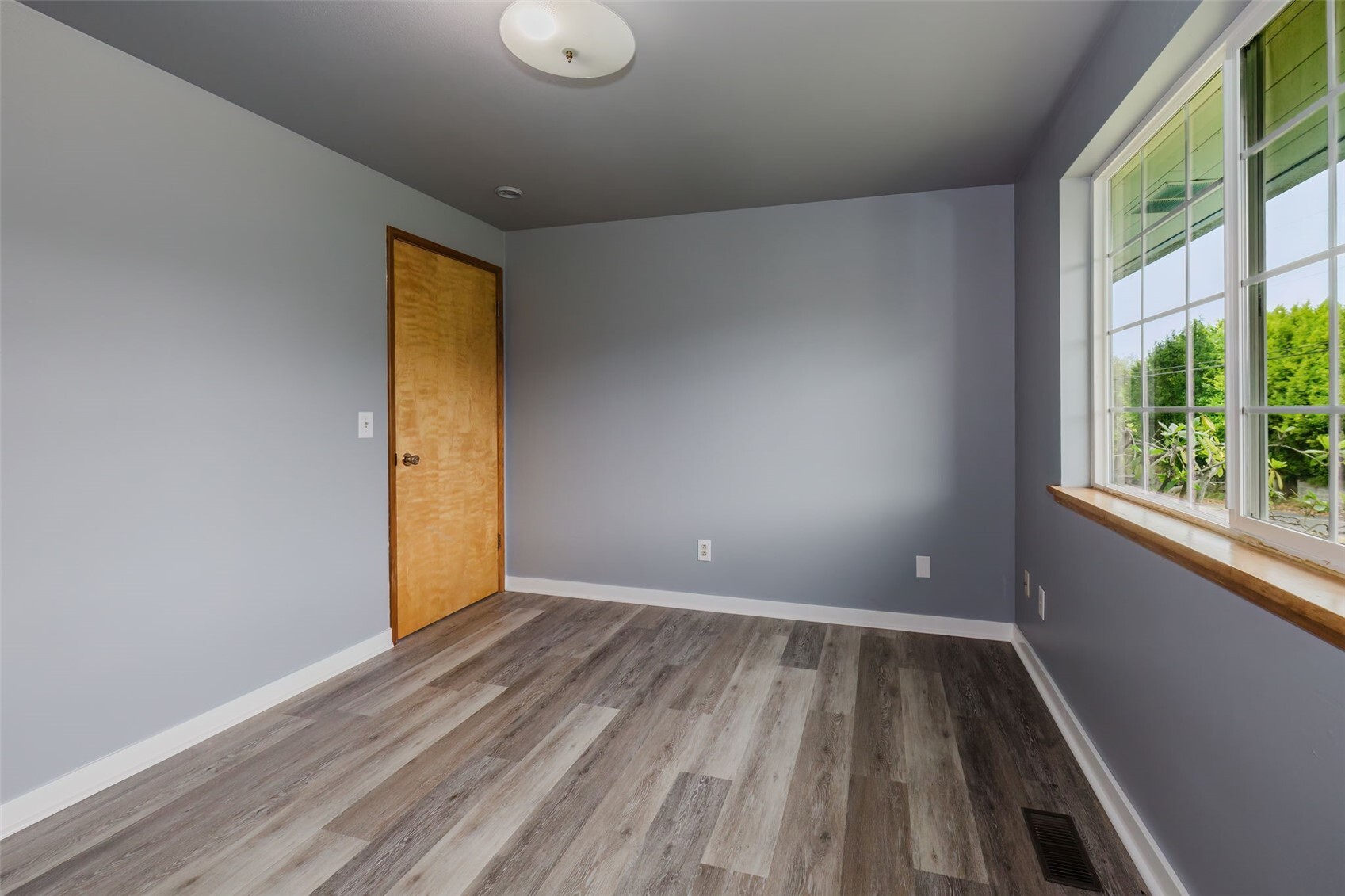 2500 Hoover Avenue Property Photo 15