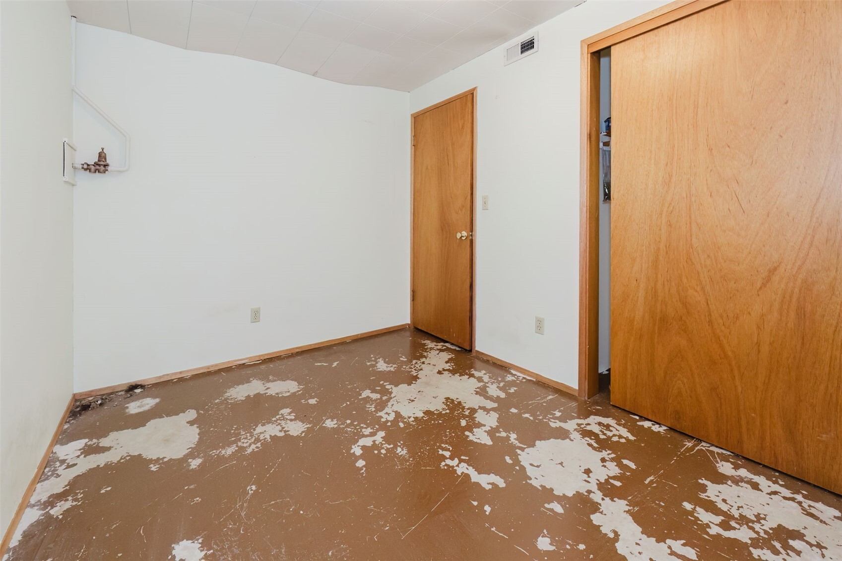 2500 Hoover Avenue Property Photo 29