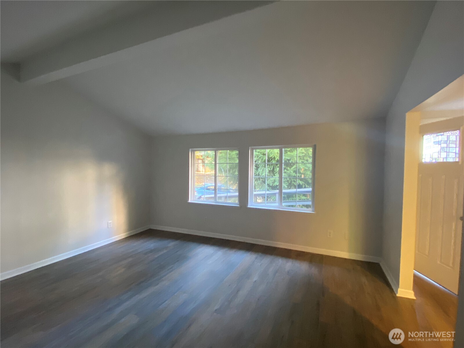 7100 Lincoln Parkway Property Photo 3