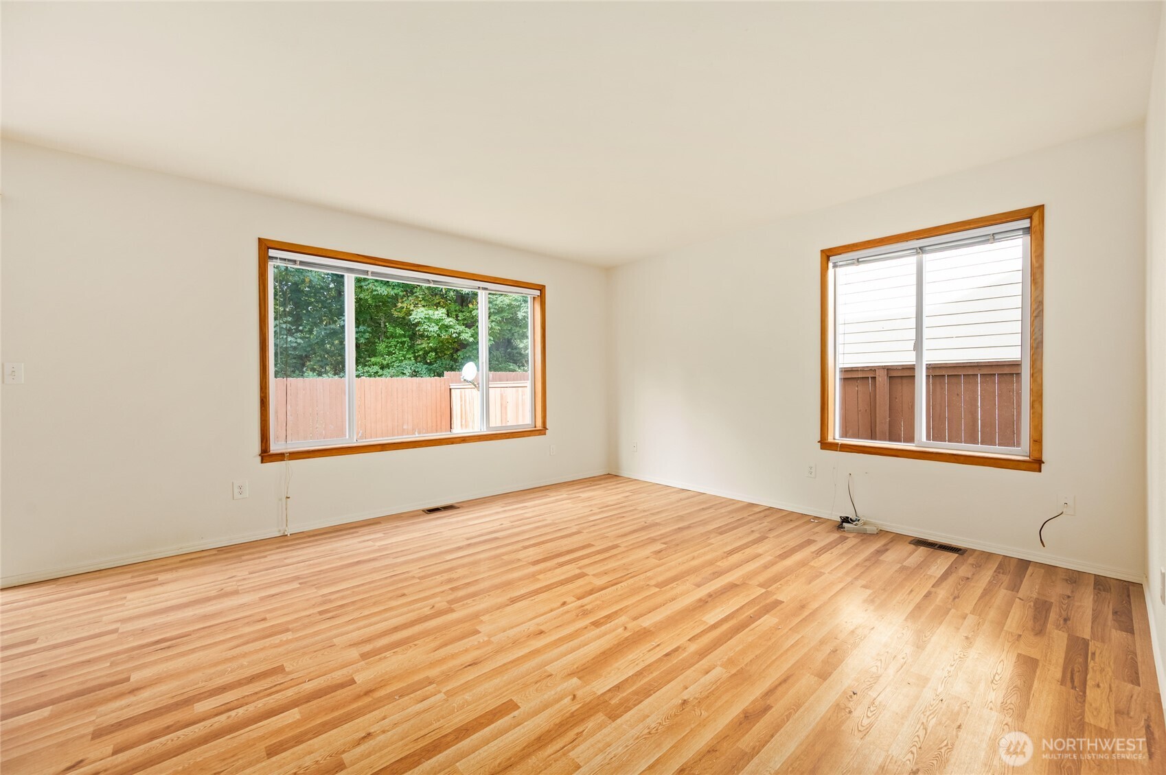 26120 74th Ave Property Photo 9