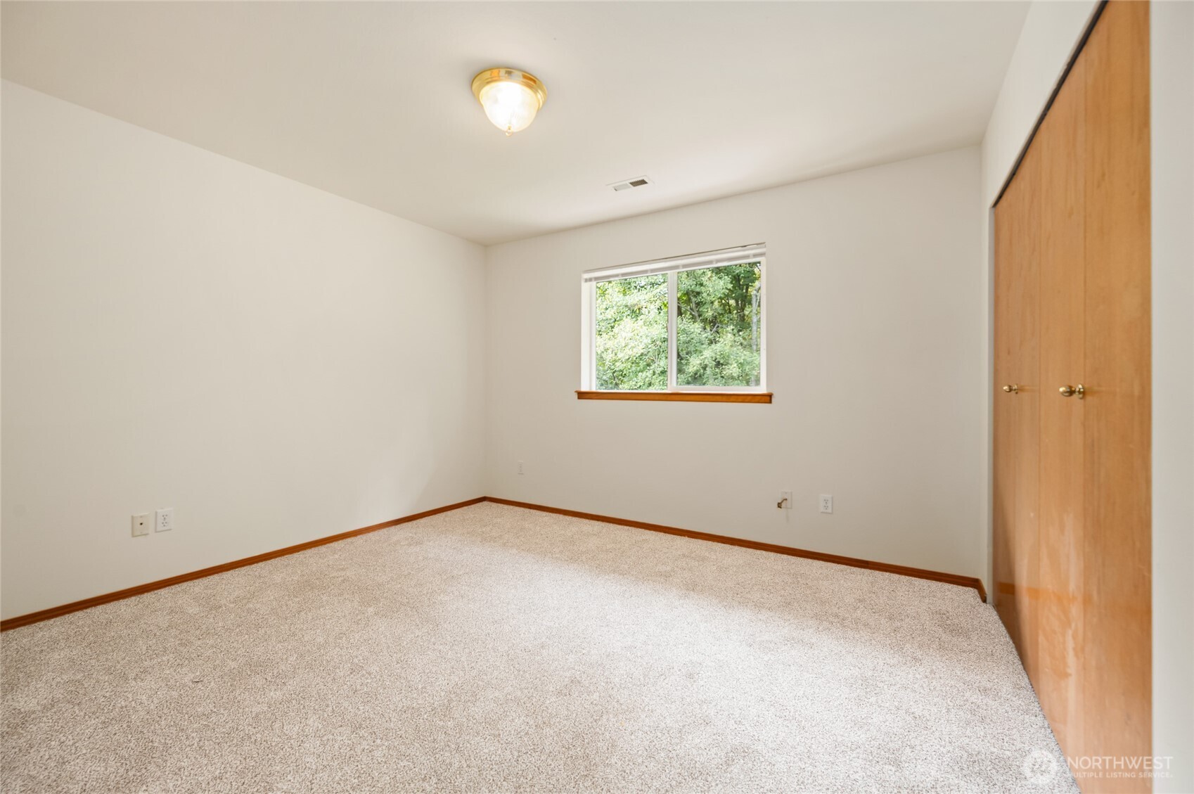 26120 74th Ave Property Photo 23