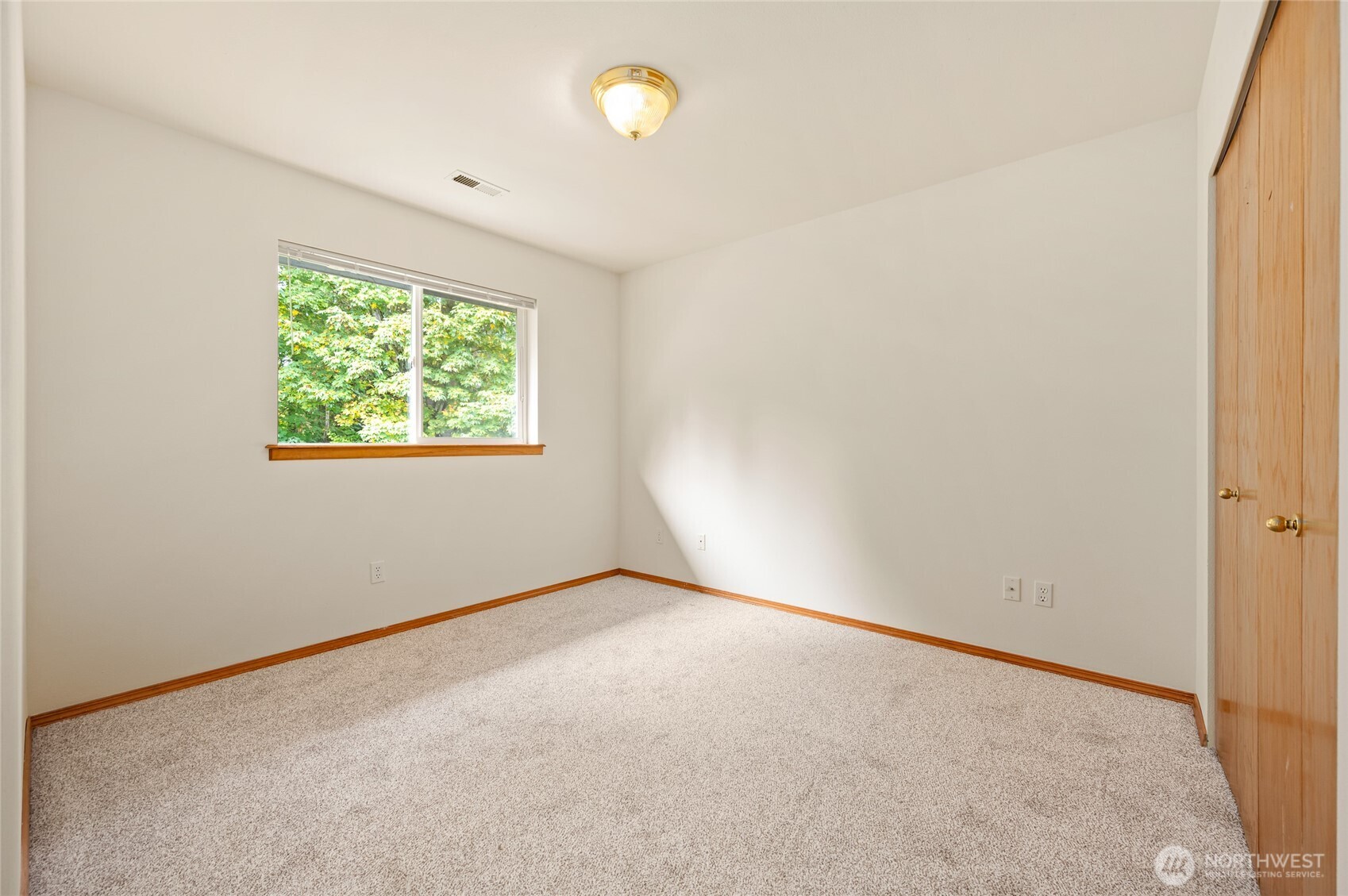 26120 74th Ave Property Photo 24