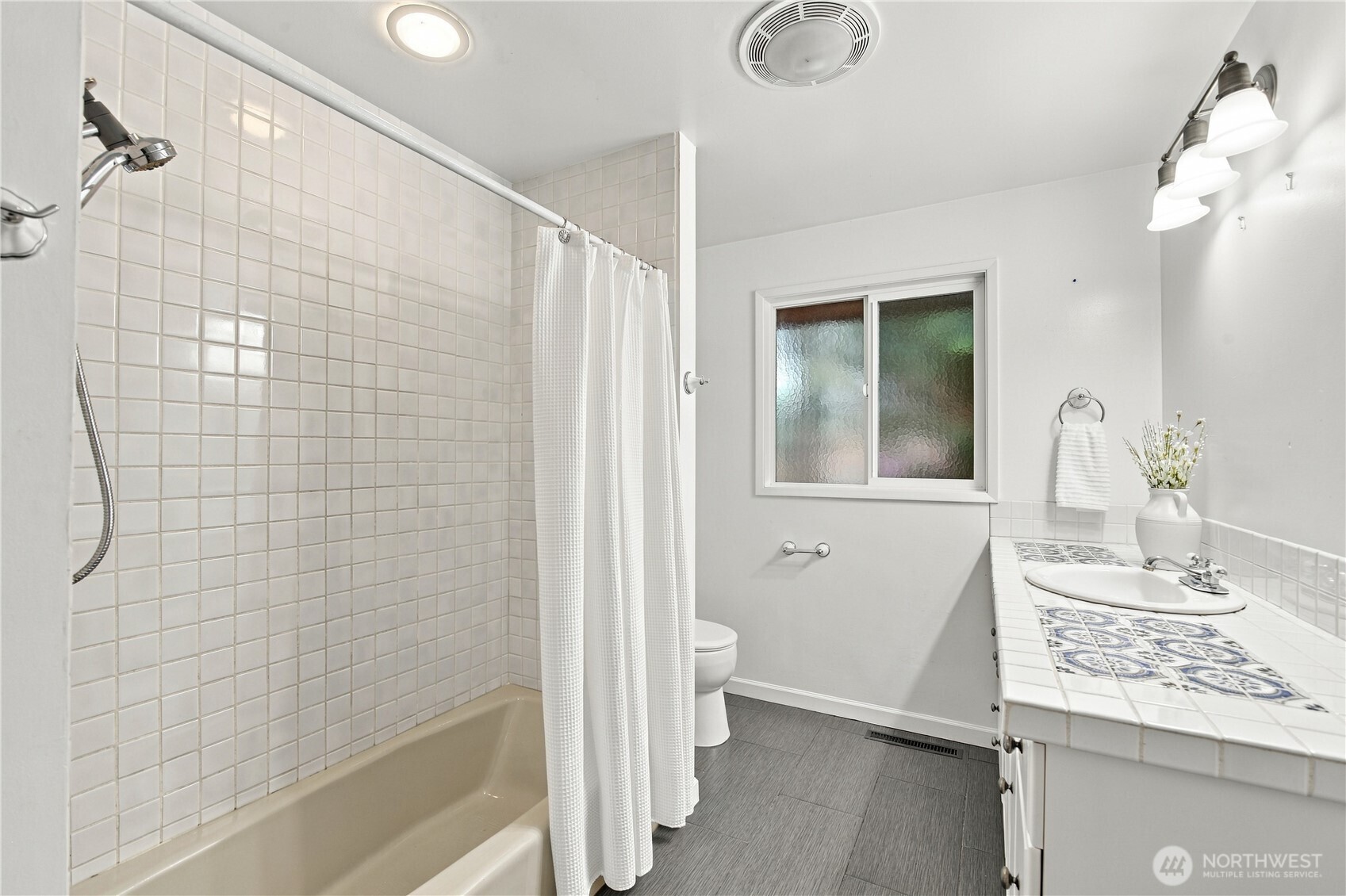 8515 27th Avenue Property Photo 17