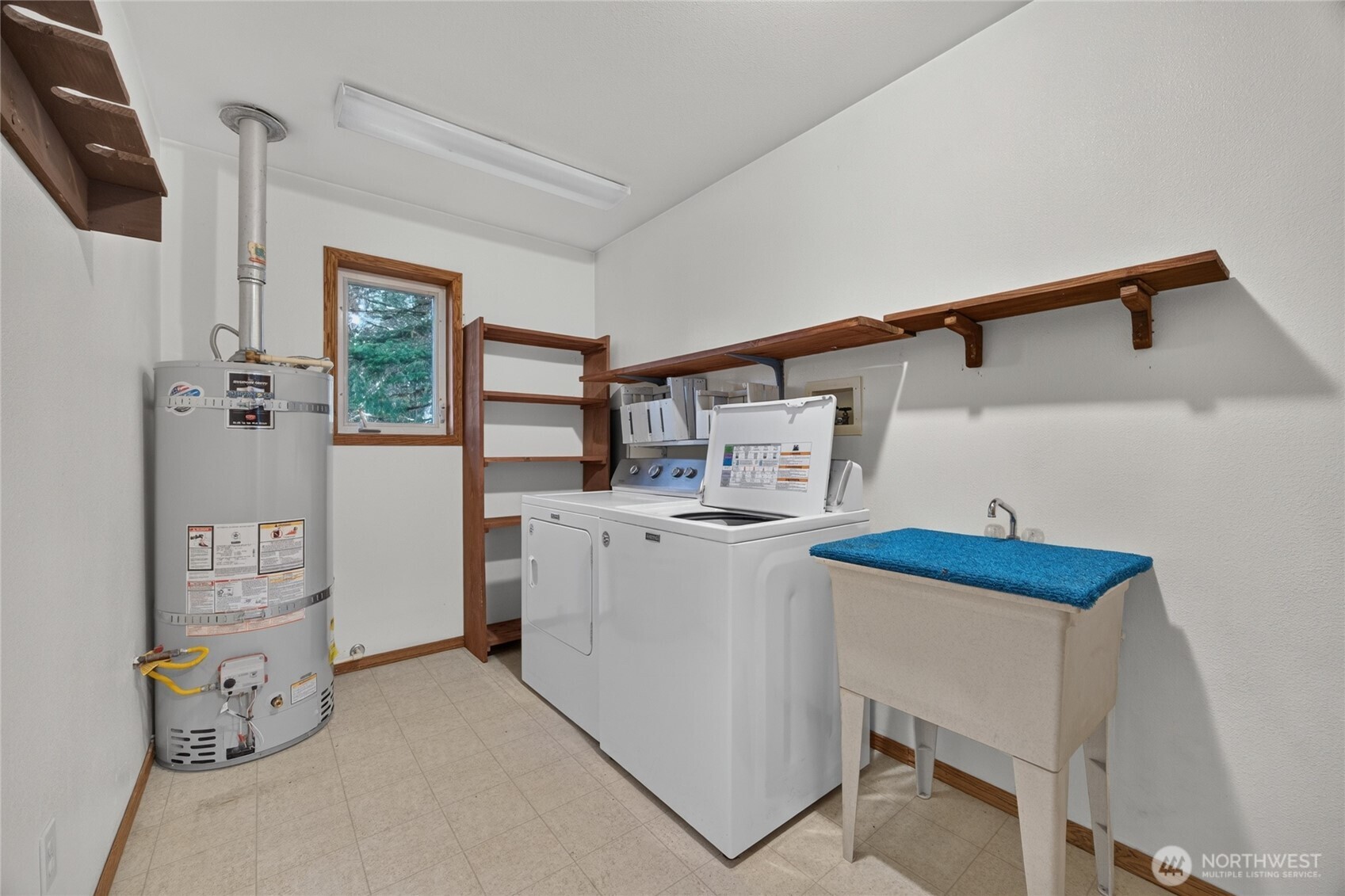 2594491 Property Photo 27