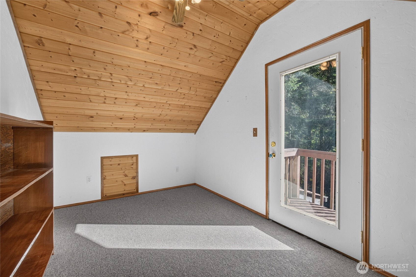 2594491 Property Photo 33