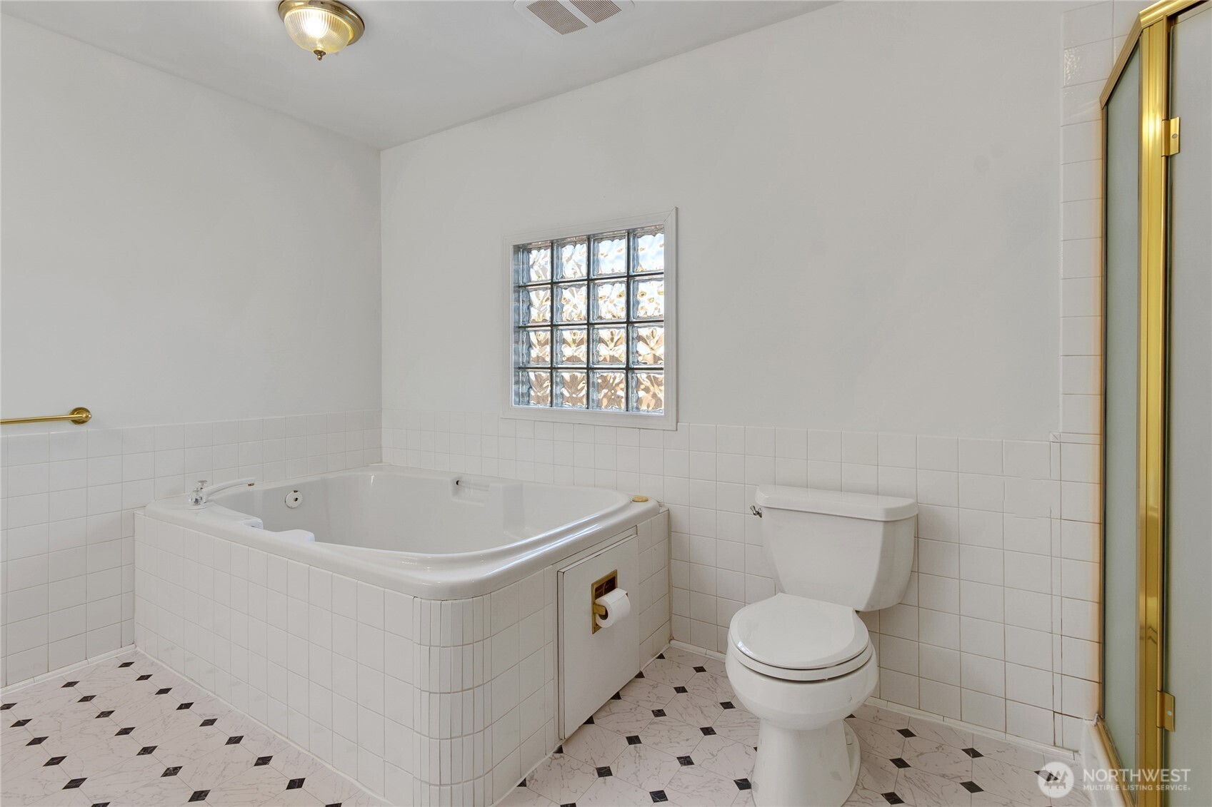 4915 N 43rd Street Property Photo 15