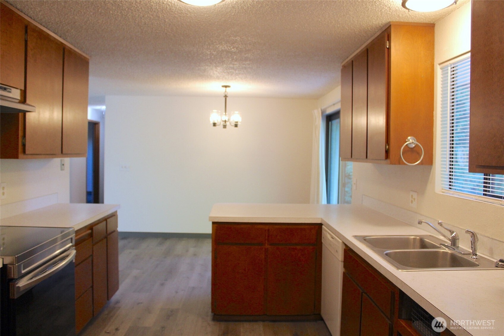 8876 Old Olympic Highway D Property Photo 11