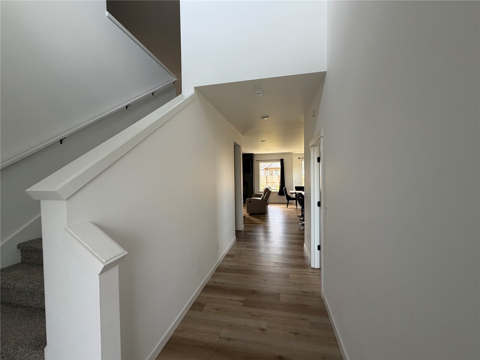 721 E 5th Street Property Photo 3