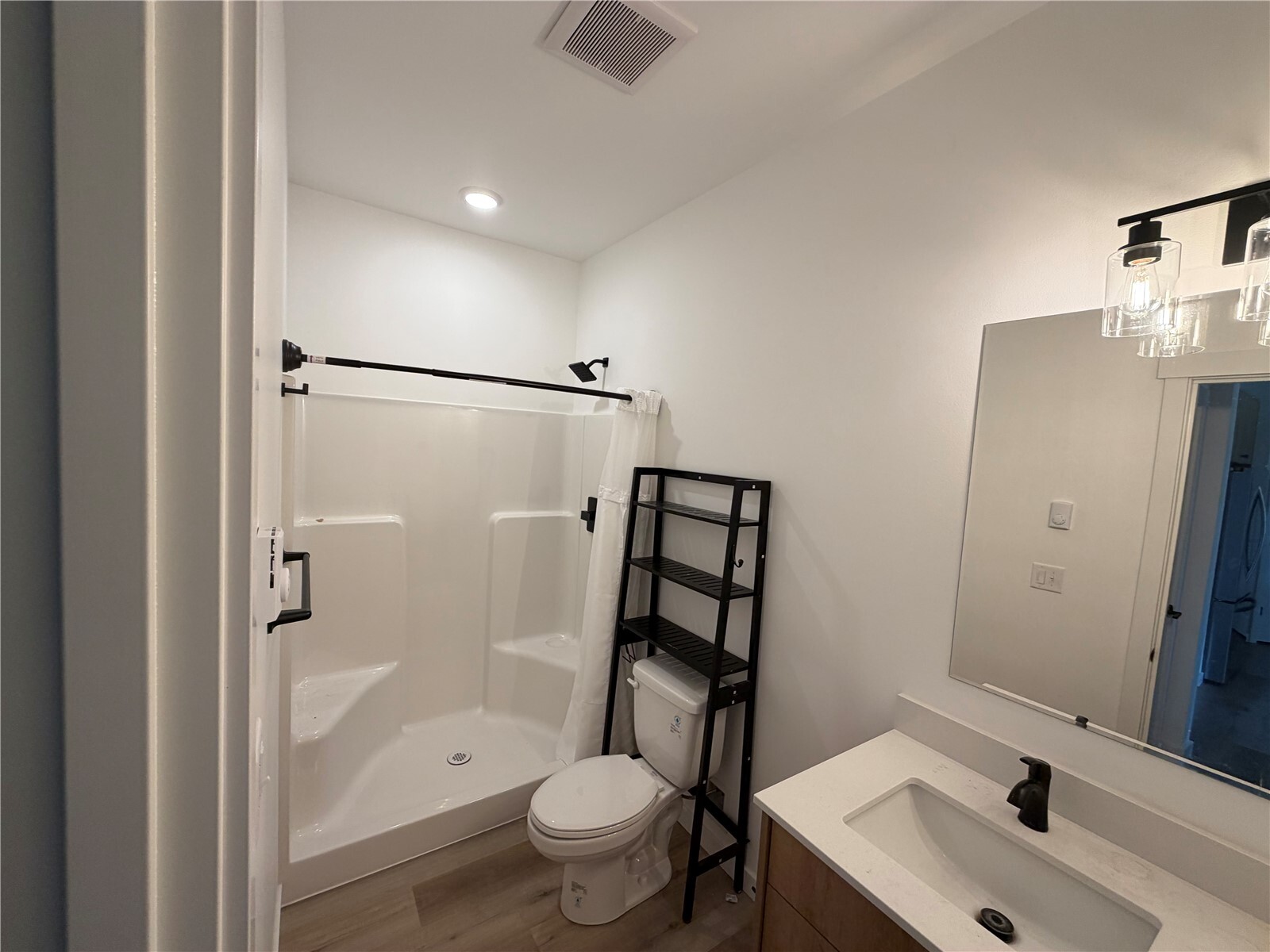 721 E 5th Street Property Photo 12