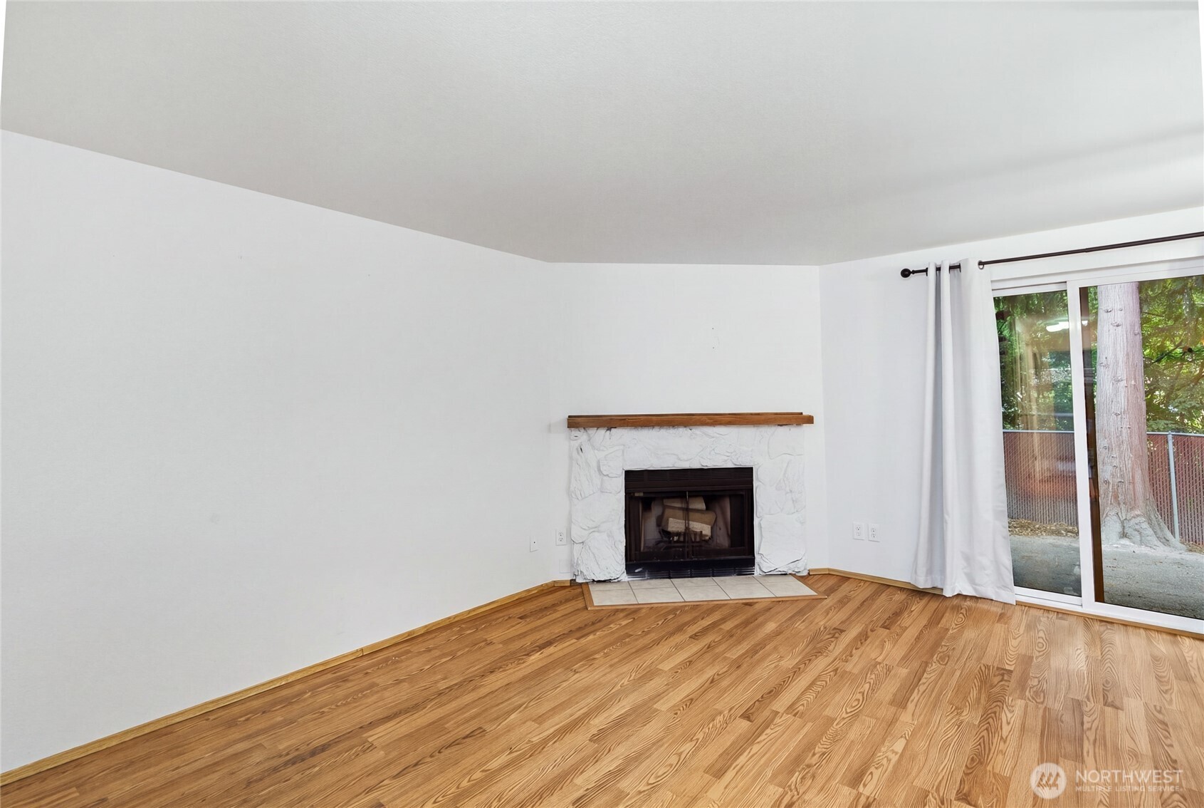 17521 118th Avenue A10 Property Photo 5